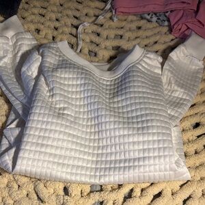 Quilted White Sweatshirt